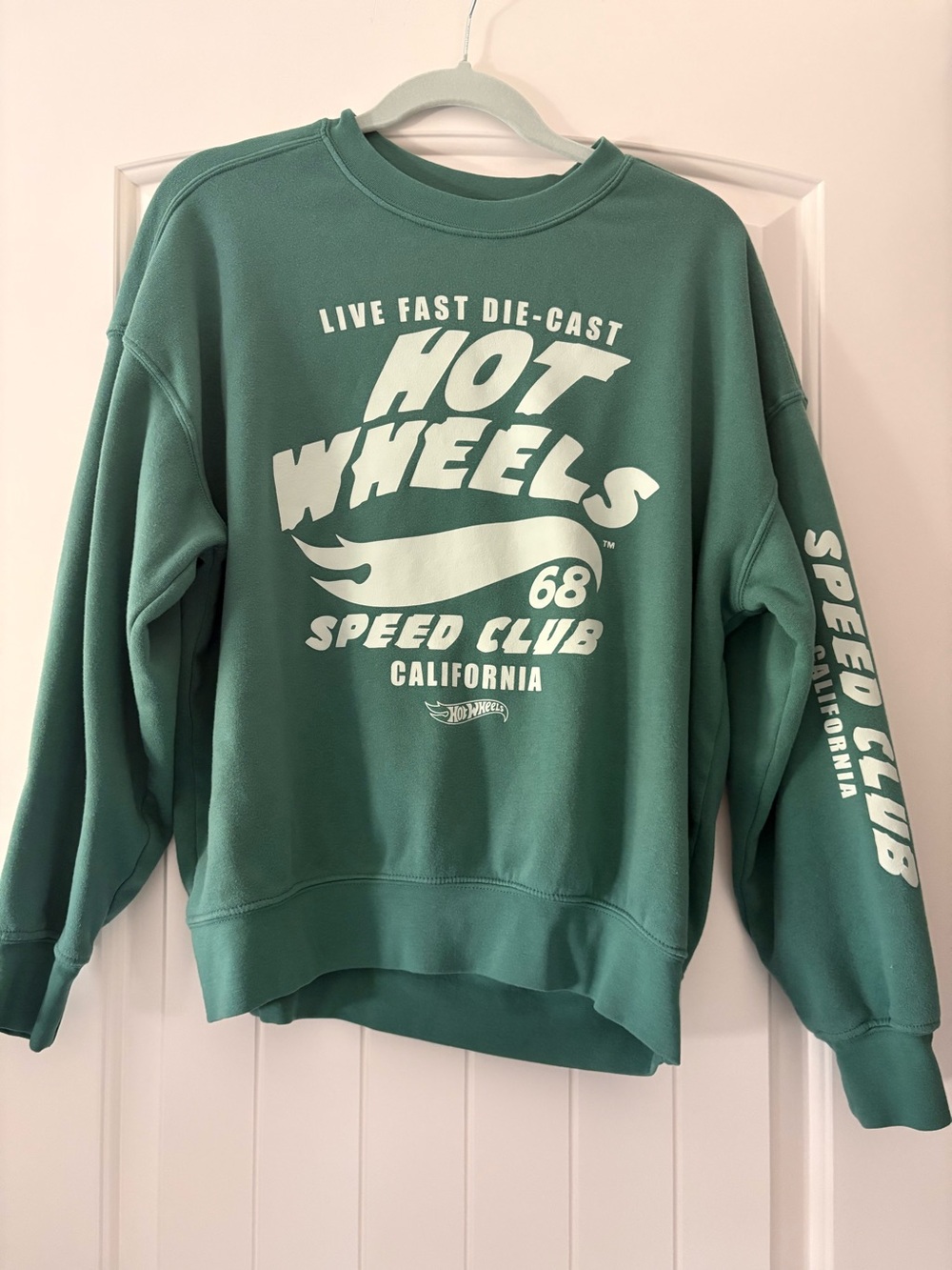 Hot Wheels Men's Green Crewneck Sweatshirt - Speed Club Graphic